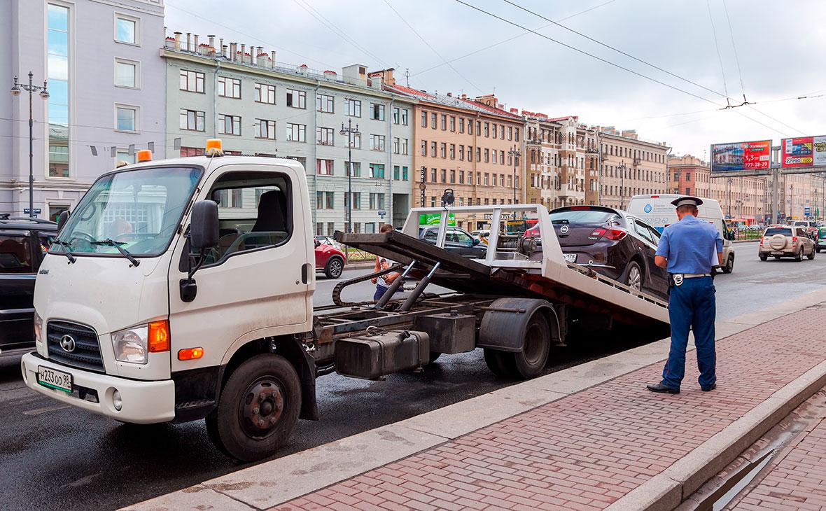 В-Петербурге-ввели-постоянно-меняющиеся-цены-на-платную-парковку