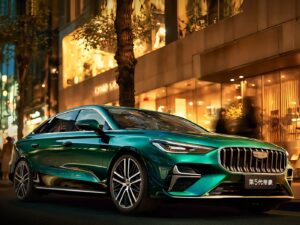 Замена-toyota-camry-и-mazda-6-с-богатым-салоном,-новым-дизайном-и-мощным-мотором.-В-России-поставили-на-учёт-первый-geely-emgrand-нового-поколения