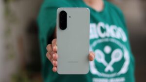 samsung-galaxy-a36-и-galaxy-a56-вошли-в-число-10-самых-популярных-смартфонов-в-мире-в-2025-году.-Они-продаются-лучше-iphone-17-pro-max