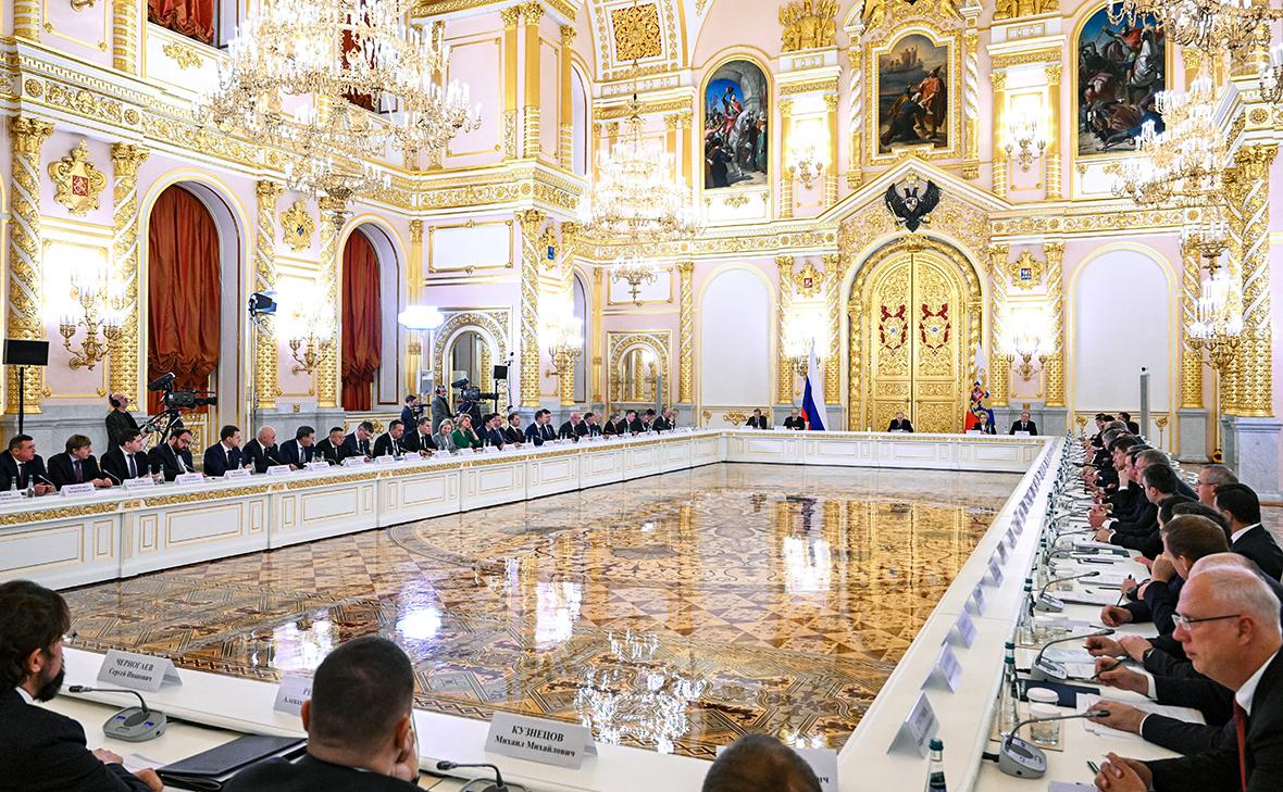 Путин-поставил-задачу,-«чтобы-ничего-в-тень-не-уходило»-при-повышении-НДС