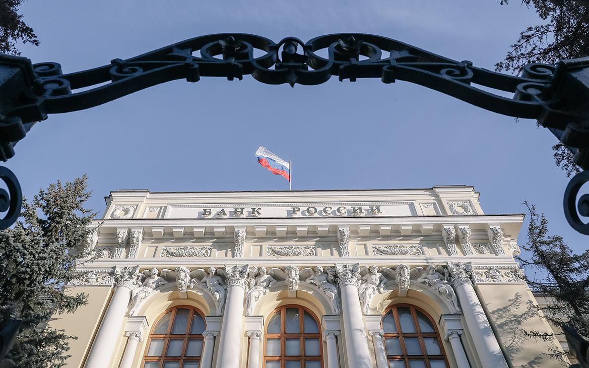 Как-ЦБ-отзывал-лицензии-у-банков-в-России.-Инфографика