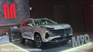 Таких-«Москвичей»-ещё-не-было.-«Москвич-М70»-и-«Москвич-m90»-запущены-в-производство,-оба-—-с-9-ступенчатыми-«автоматами»-(а-у-«Москвича-m90»-—-и-полный-привод)