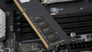 В-компьютерах-и-ноутбуках-hp-появится-китайская-память-ddr5-—-ее-будут-закупать-у-cxmt,-укравшей-секреты-производства-памяти-у-samsung