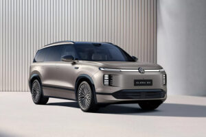 Больше-volkswagen-atlas-и-touareg:-volkswagen-представила-огромный-кроссовер-id-era-9x-—-подзаряжаемый-последовательный-гибрид-с-510-лс.-и-запасом-хода-около-1000-км