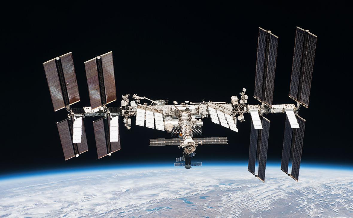 «Роскосмос»-в-течение-года-обсудит-с-nasa-сроки-сведения-МКС-с-орбиты