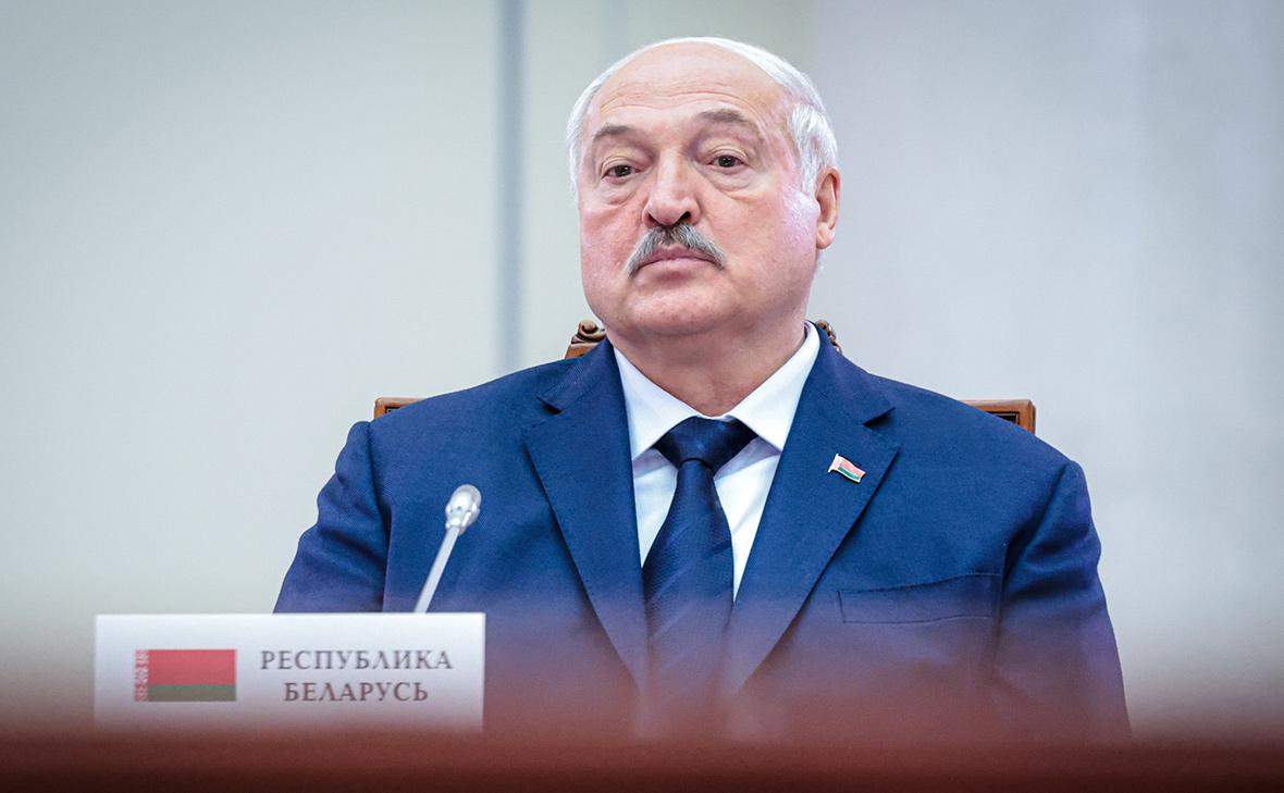 Лукашенко-заявил,-что-«зряплаты»-в-Белоруссии-не-будет