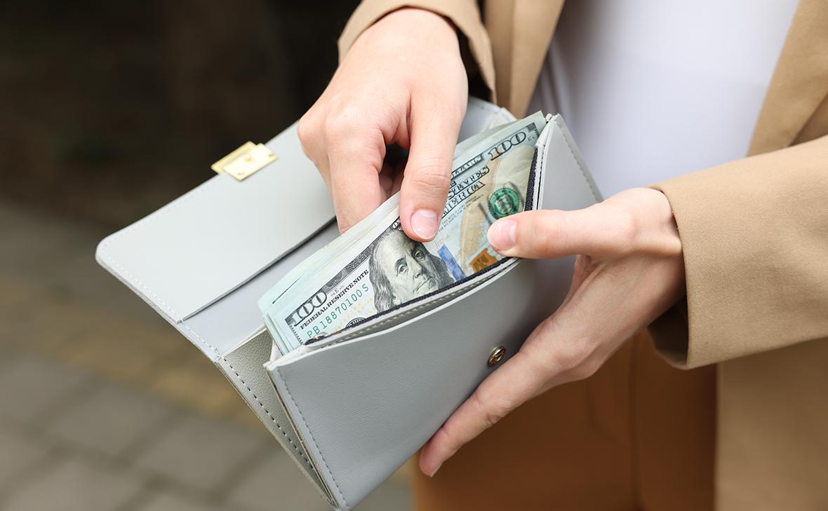 Российские-экспортеры-резко-сократили-продажи-валюты-на-внутреннем-рынке