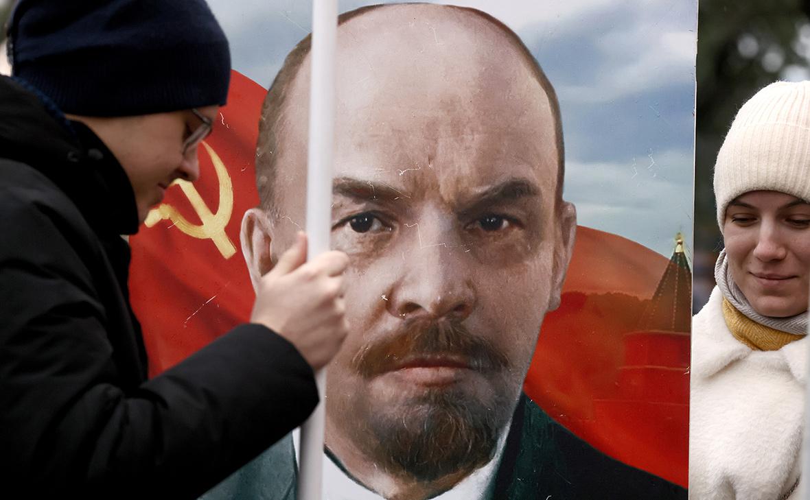 Россияне-рассказали-о-своем-отношении-к-личности-Ленина