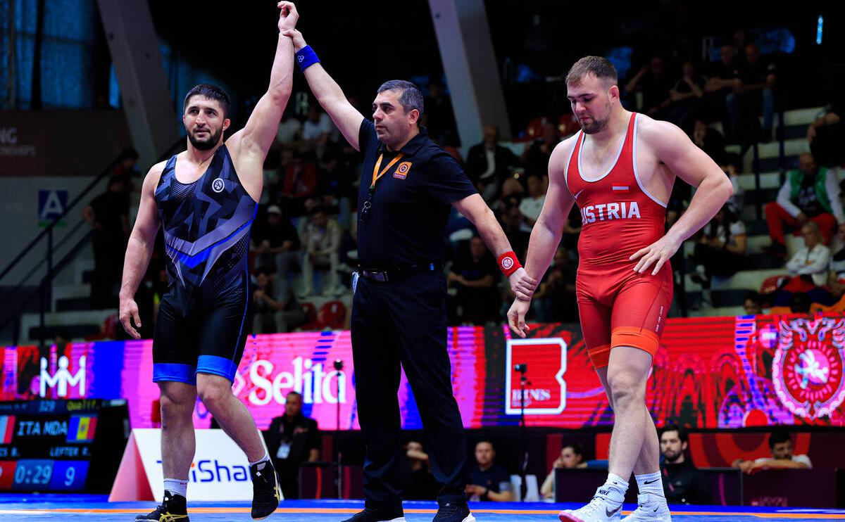 Садулаев-вышел-в-финал-своего-первого-с-2020-года-чемпионата-Европы