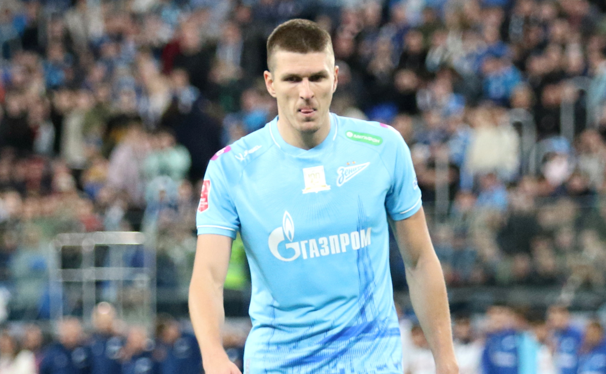 «Зенит»-сохранил-отставание-на-одно-очко-от-«Краснодара»,-победив-«Ахмат»