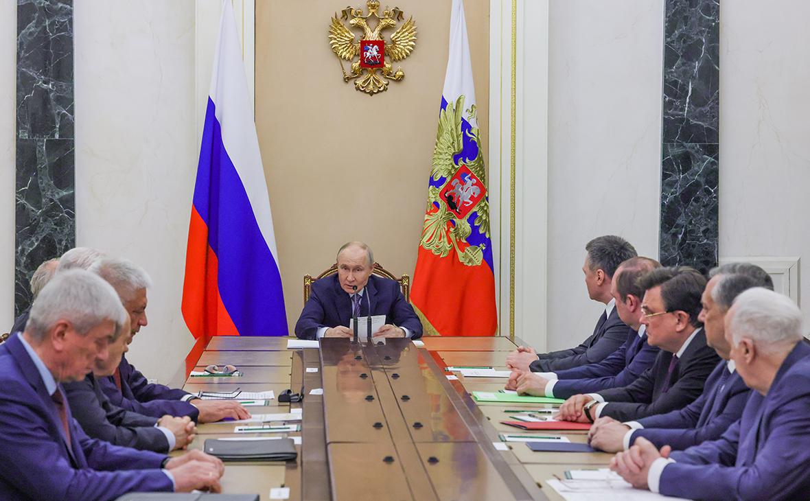 Путин-назвал-экономику-залогом-успеха-в-обороне-и-безопасности