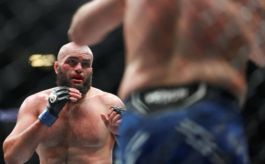 Выступающий-за-Бахрейн-россиянин-проиграл-нокаутом-на-турнире-ufc