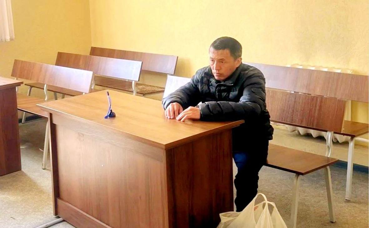 Паслер-поручил-помочь-пытавшемуся-прорваться-к-нему-мужчине