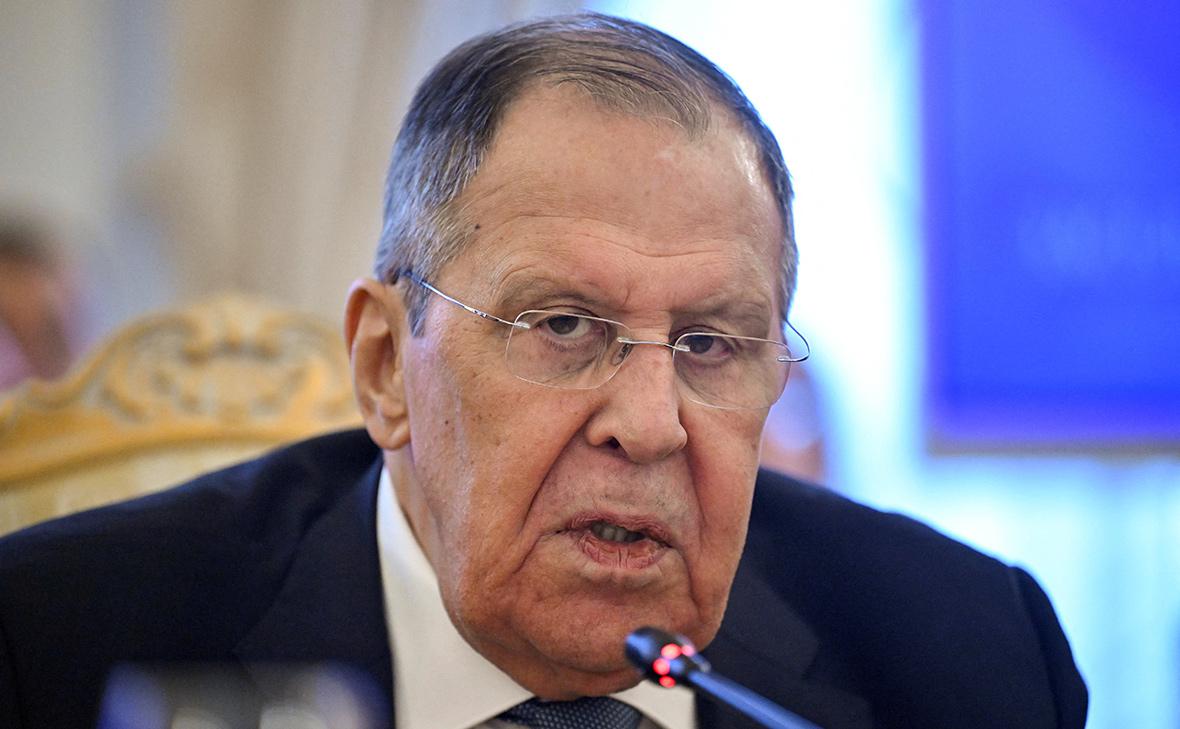 Лавров-заявил-о-призывах-в-Европе-«повторить-опыт-Гитлера»