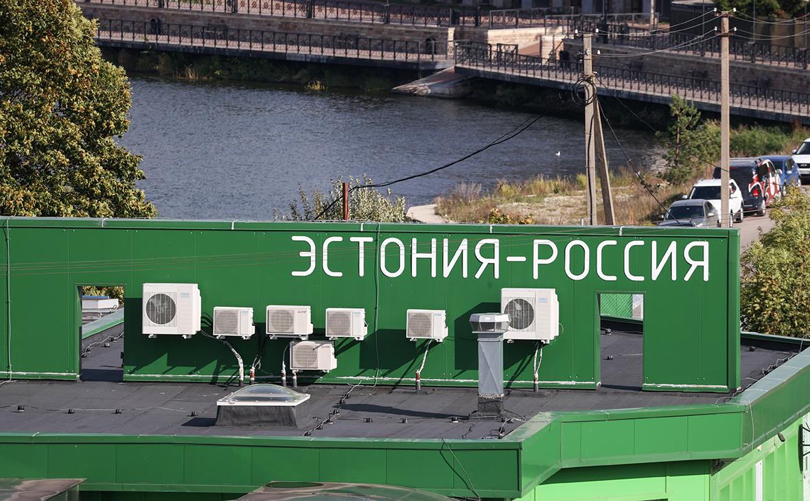 На-КПП-со-стороны-Эстонии-образовалась-очередь-перед-Днем-Победы