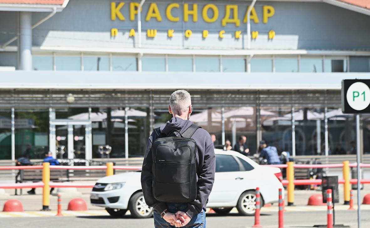 Аэропорты-юга-России-приняли-и-отправили-более-100-рейсов-с-начала-суток
