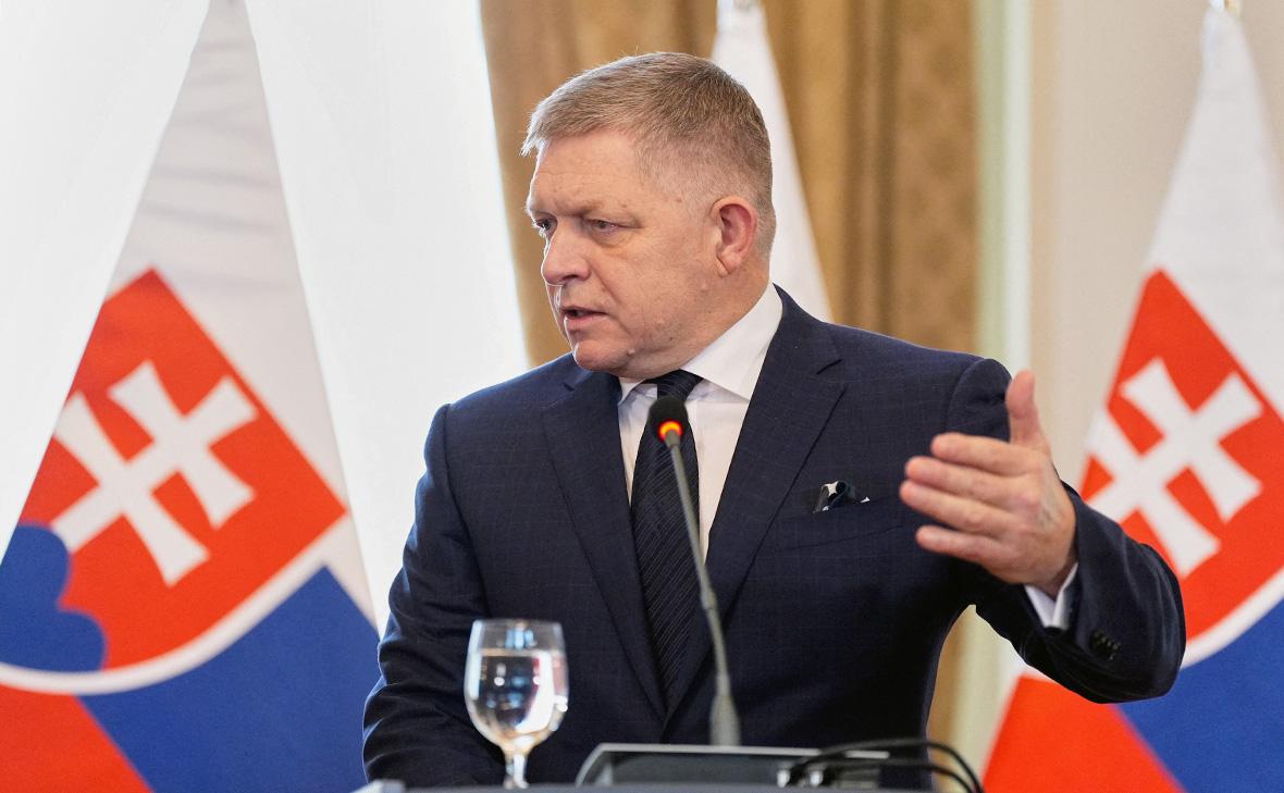 Фицо-призвал-не-забывать,-что-в-Словакию-свобода-и-мир-«пришли-с-востока»