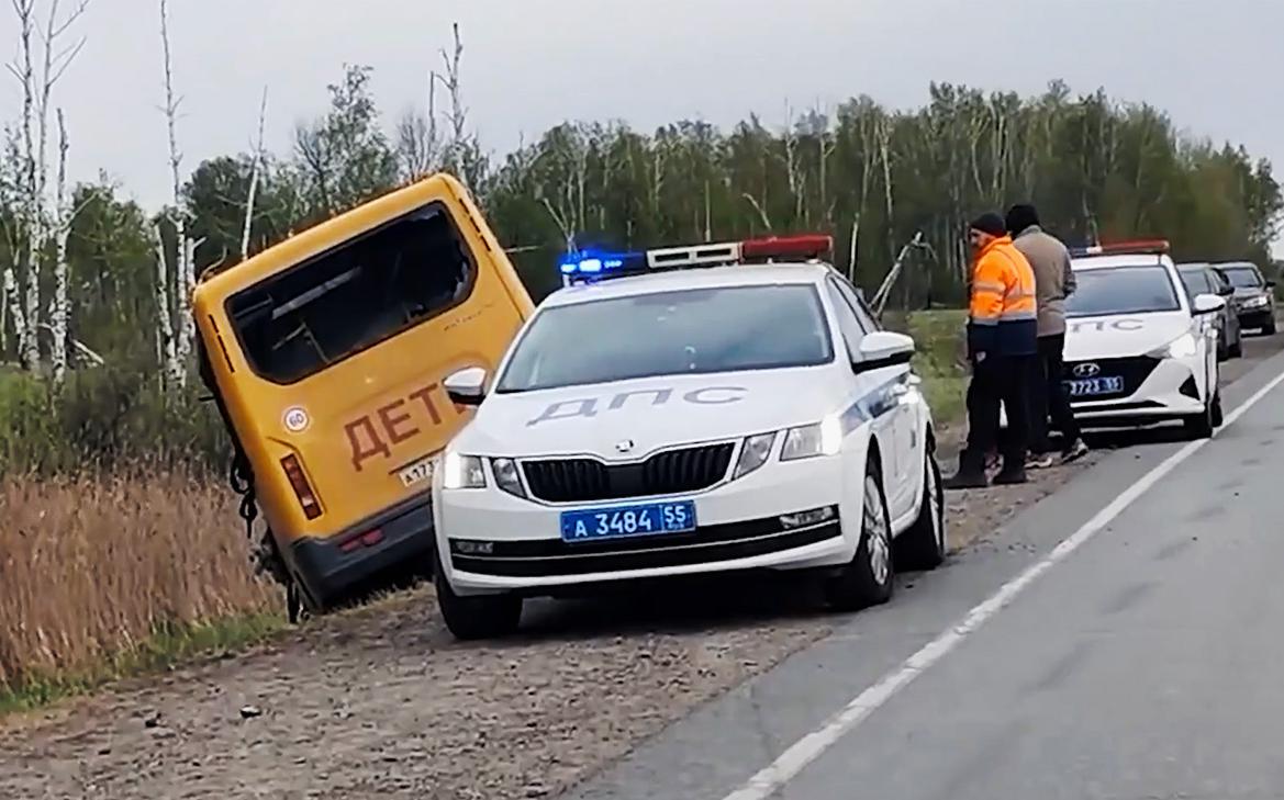 СК-раскрыл-состояние-детей-после-аварии-с-грузовиком-под-Омском