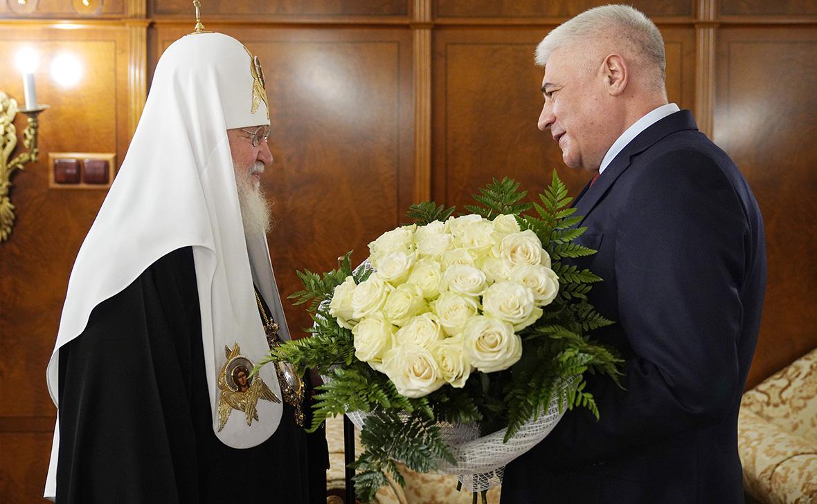 Патриарх-наградил-главу-МВД-в-день-рождения-одной-из-высших-наград-РПЦ