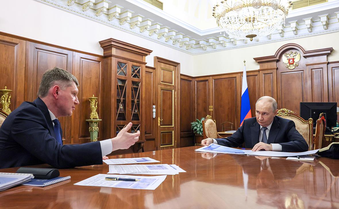 Решетников-заявил-Путину-о-«периоде-донастройки»-российской-экономики