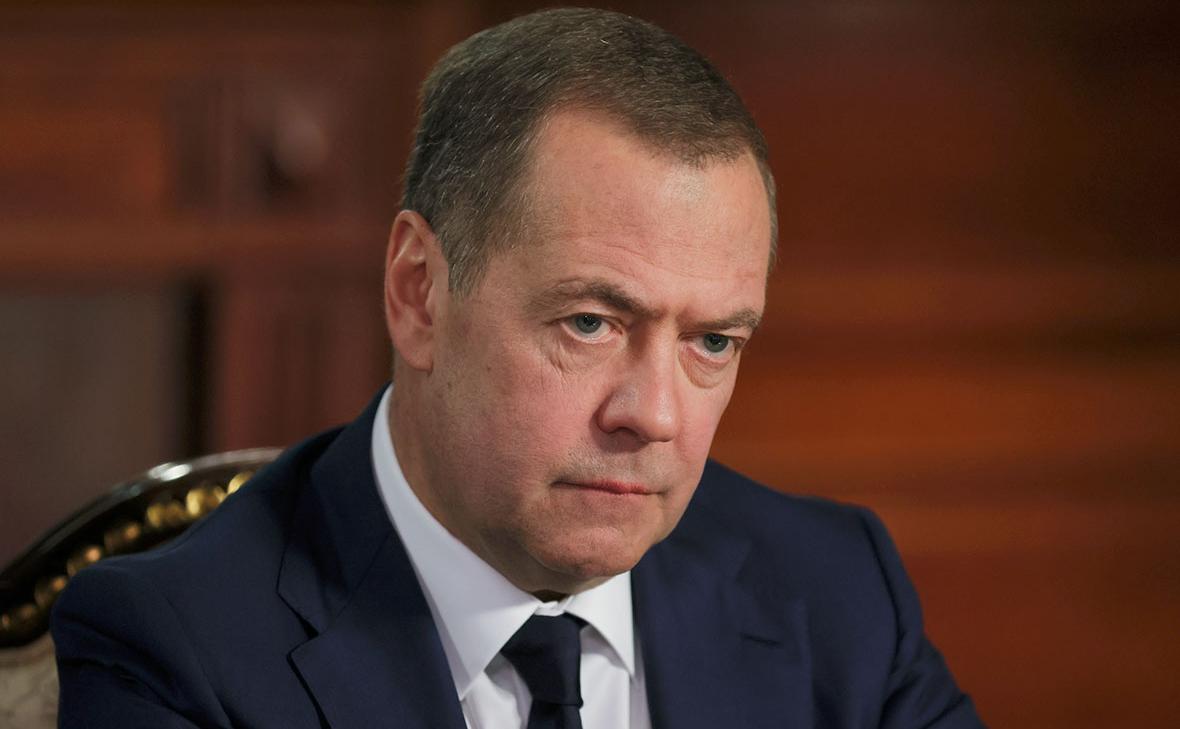 Медведев-поздравил-Запад-с-успешным-пуском-российского-«Сармата»