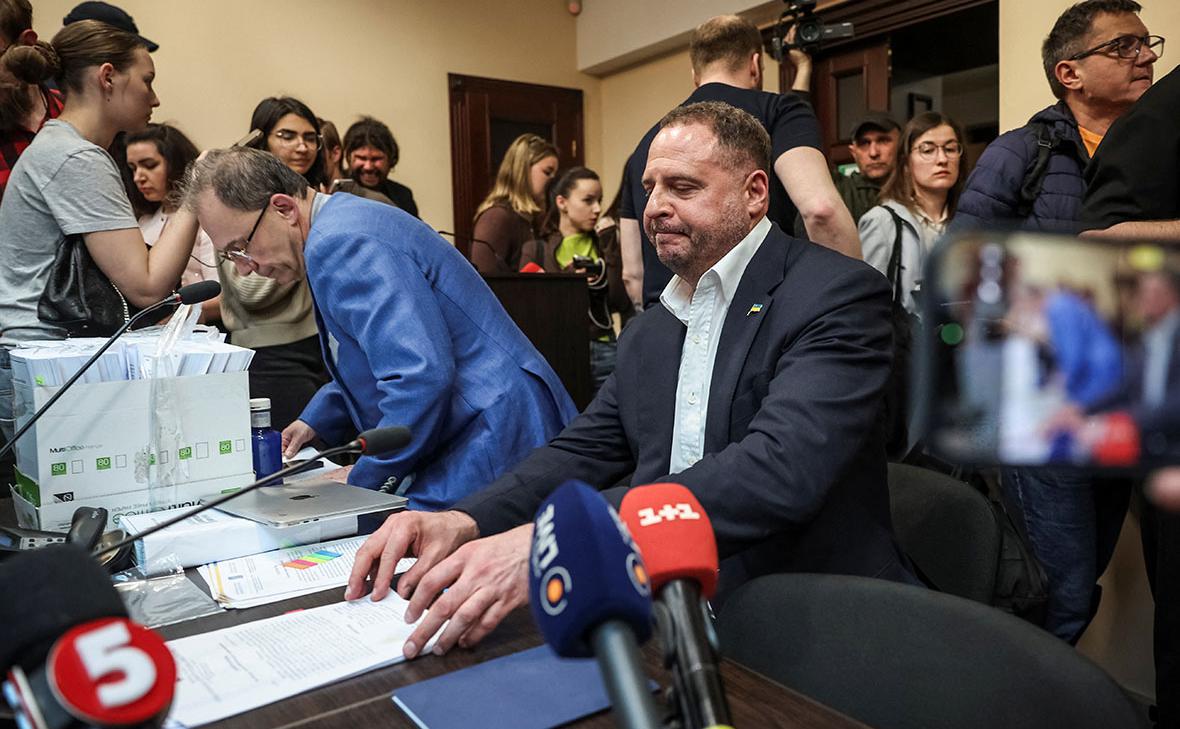 Суд-на-Украине-арестовал-экс-главу-президентского-офиса-Андрея-Ермака