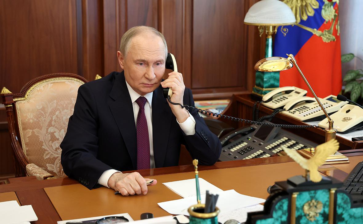 Путин-обсудил-с-Лукашенко-оборонное-сотрудничество-по-телефону