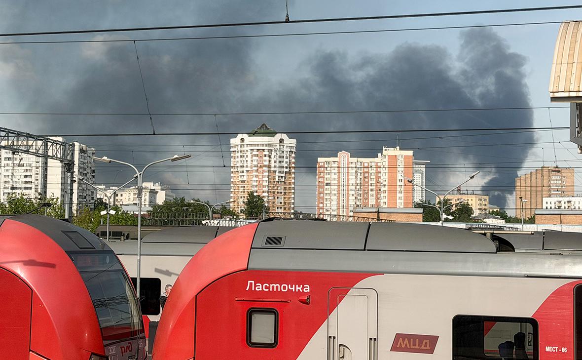 На-севере-Москвы-вспыхнул-пожар-на-складе
