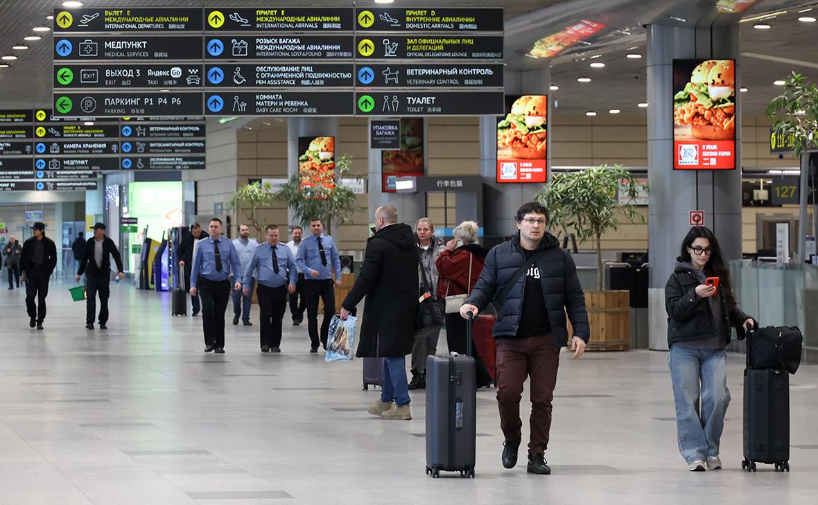 В-Домодедово-ввели-режим-прилетов-и-вылетов-по-согласованию