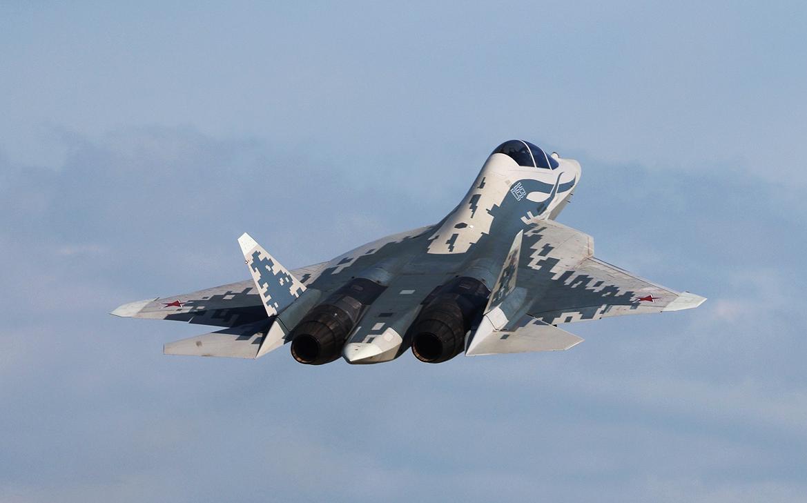 В-России-состоялся-первый-полет-прототипа-двухместного-Су-57