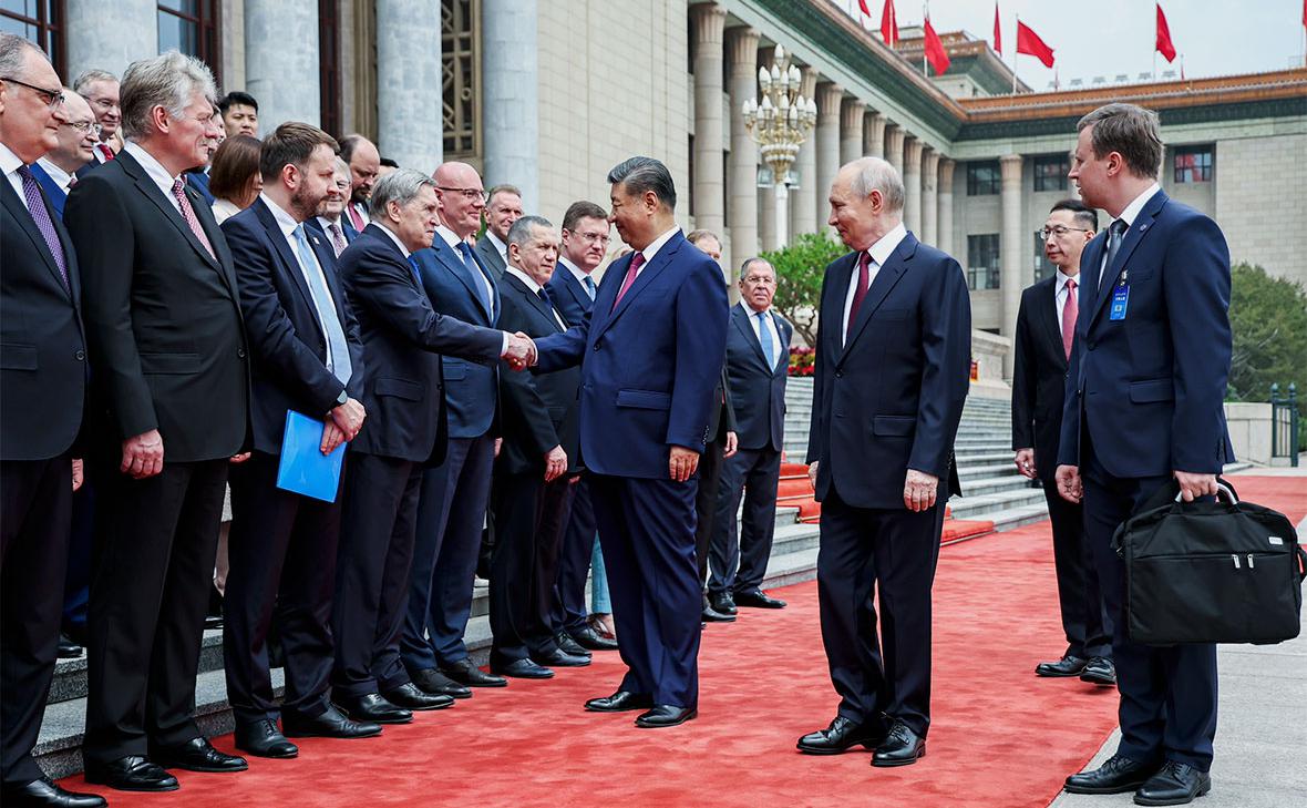 Ушаков-заявил,-что-Путин-и-Си-договорились-«об-очень-важном»-в-энергетике