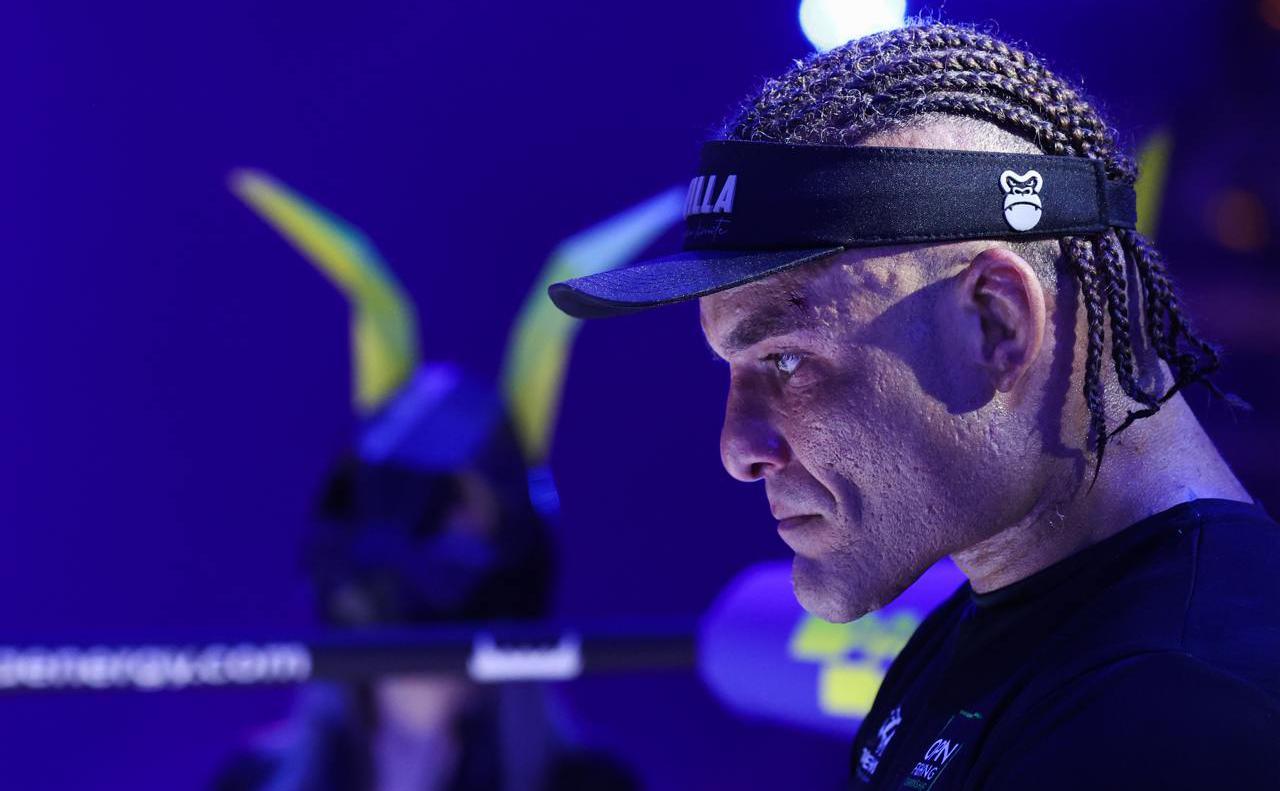 Бывшего-бойца-ufc-депортировали-из-России-накануне-боя-в-Ингушетии