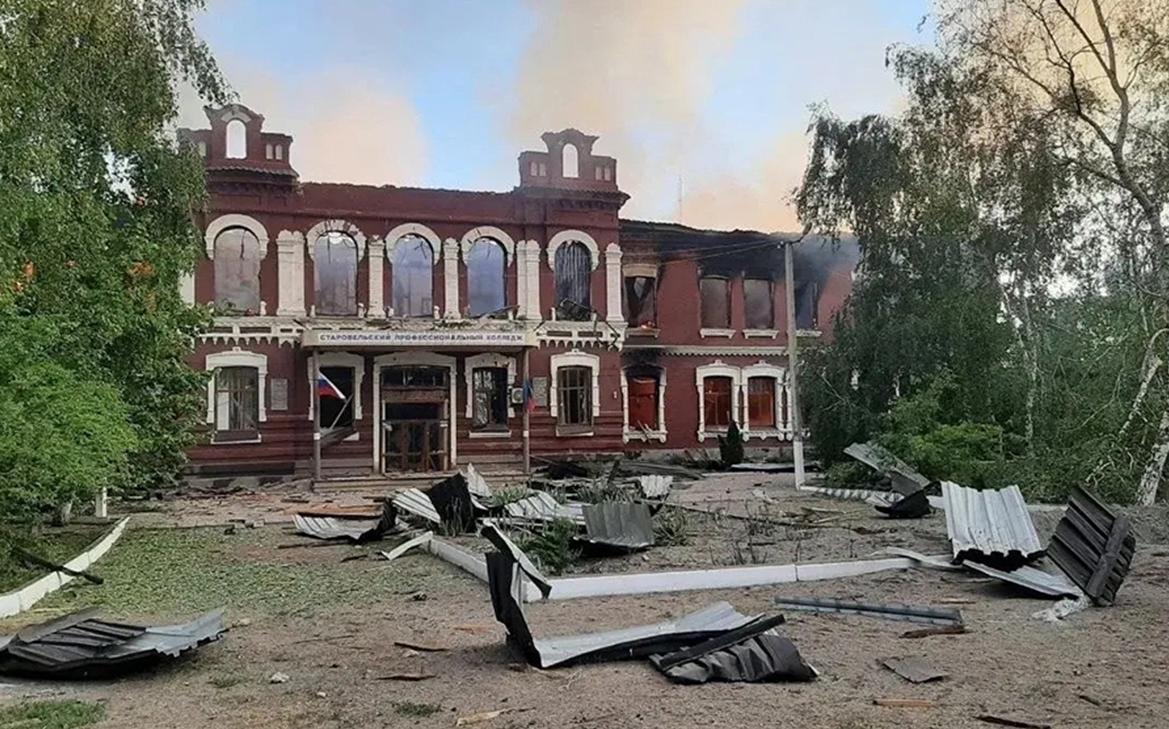 Фото: Под завалами института в ЛНР могут находиться до 18 человек