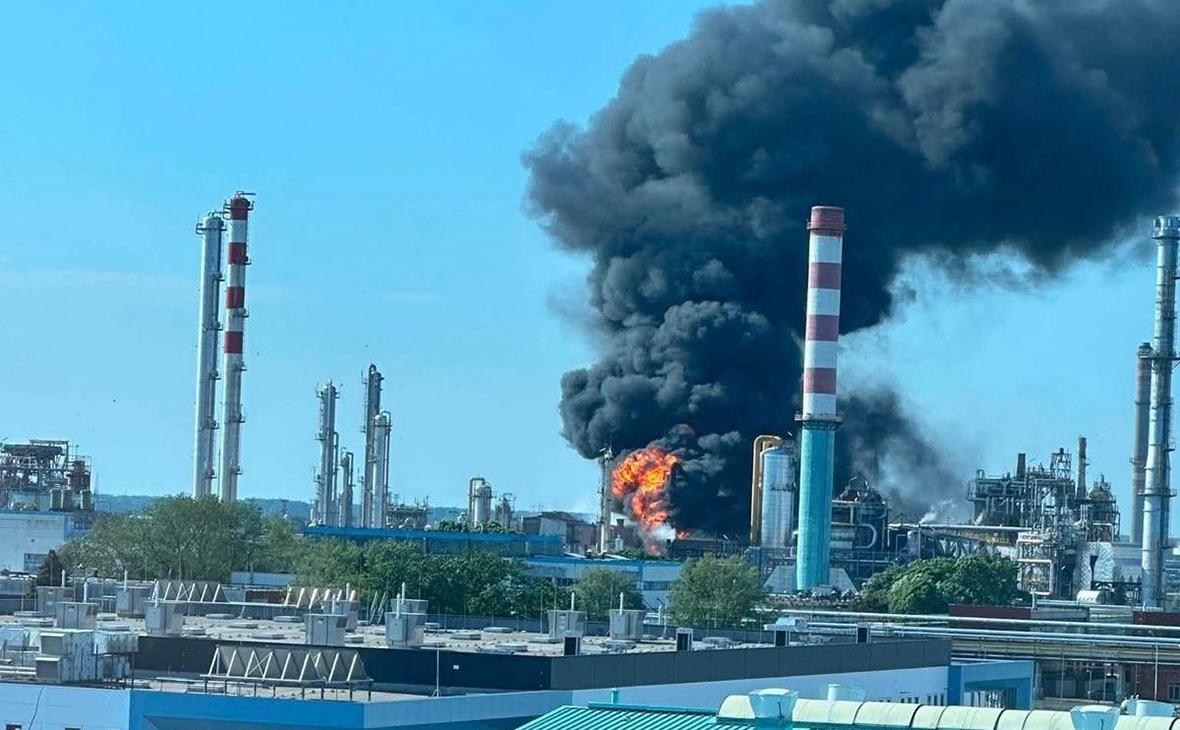 Фото: Десятки человек пострадали при взрыве на судостроительной верфи в США