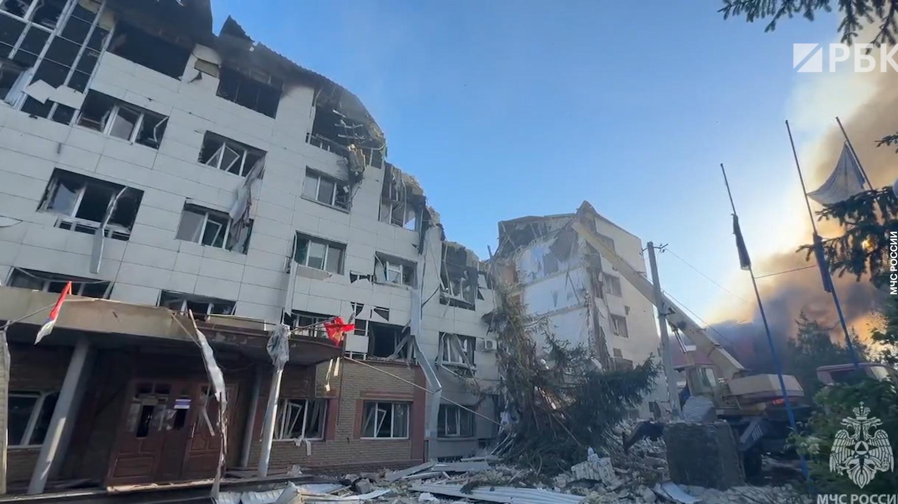 Фото: Число погибших при ударе по колледжу в ЛНР возросло до десяти