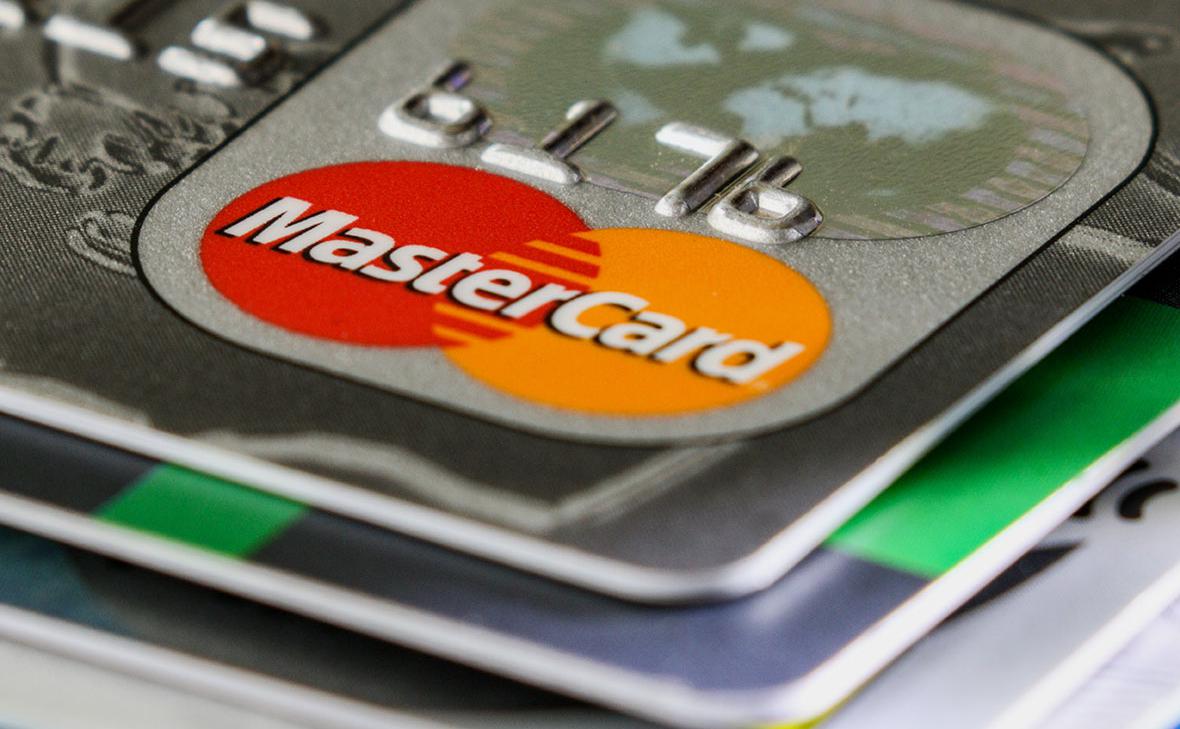 Фото: ЦБ: карты Visa и Mastercard должны уйти с российского рынка