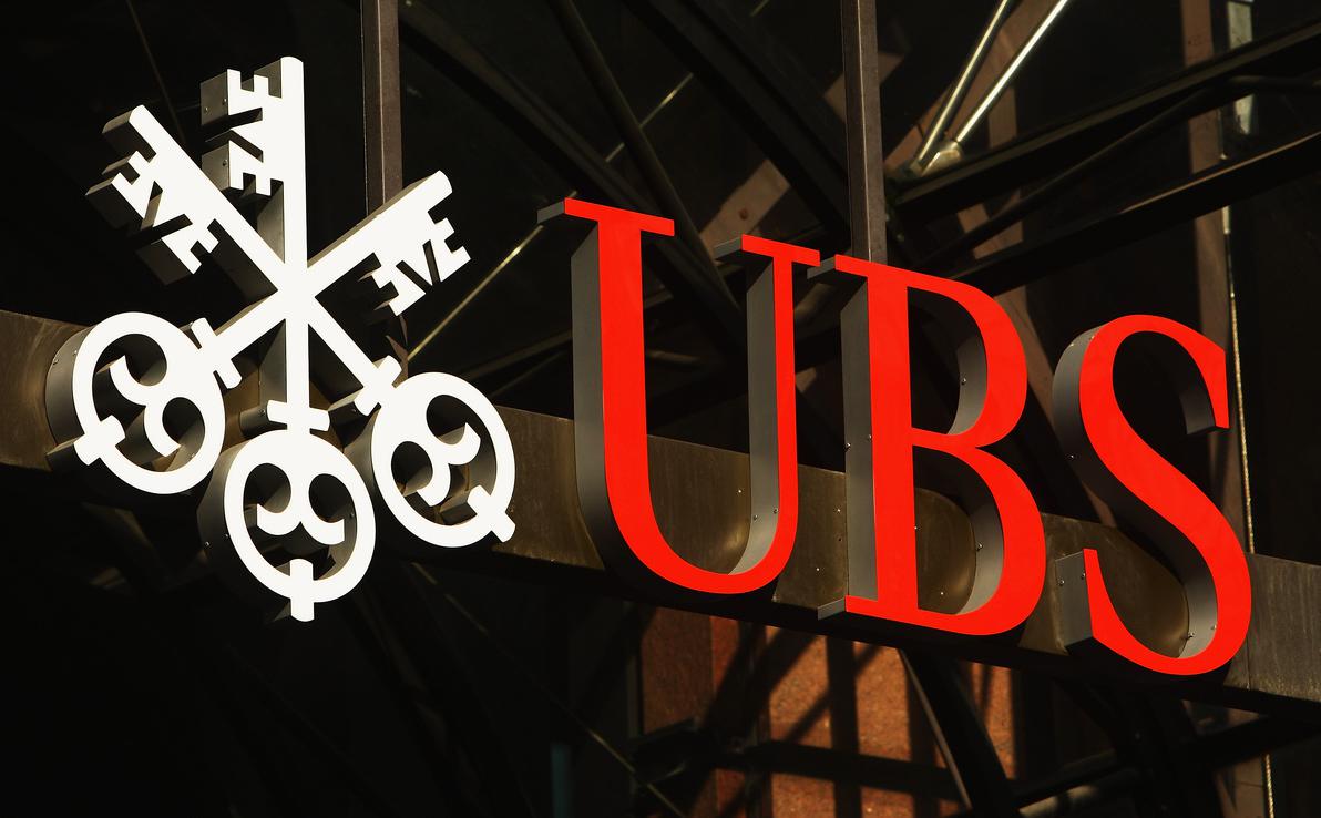 Фото: UBS: богатейшие семьи мира уменьшают долю доллара в портфелях